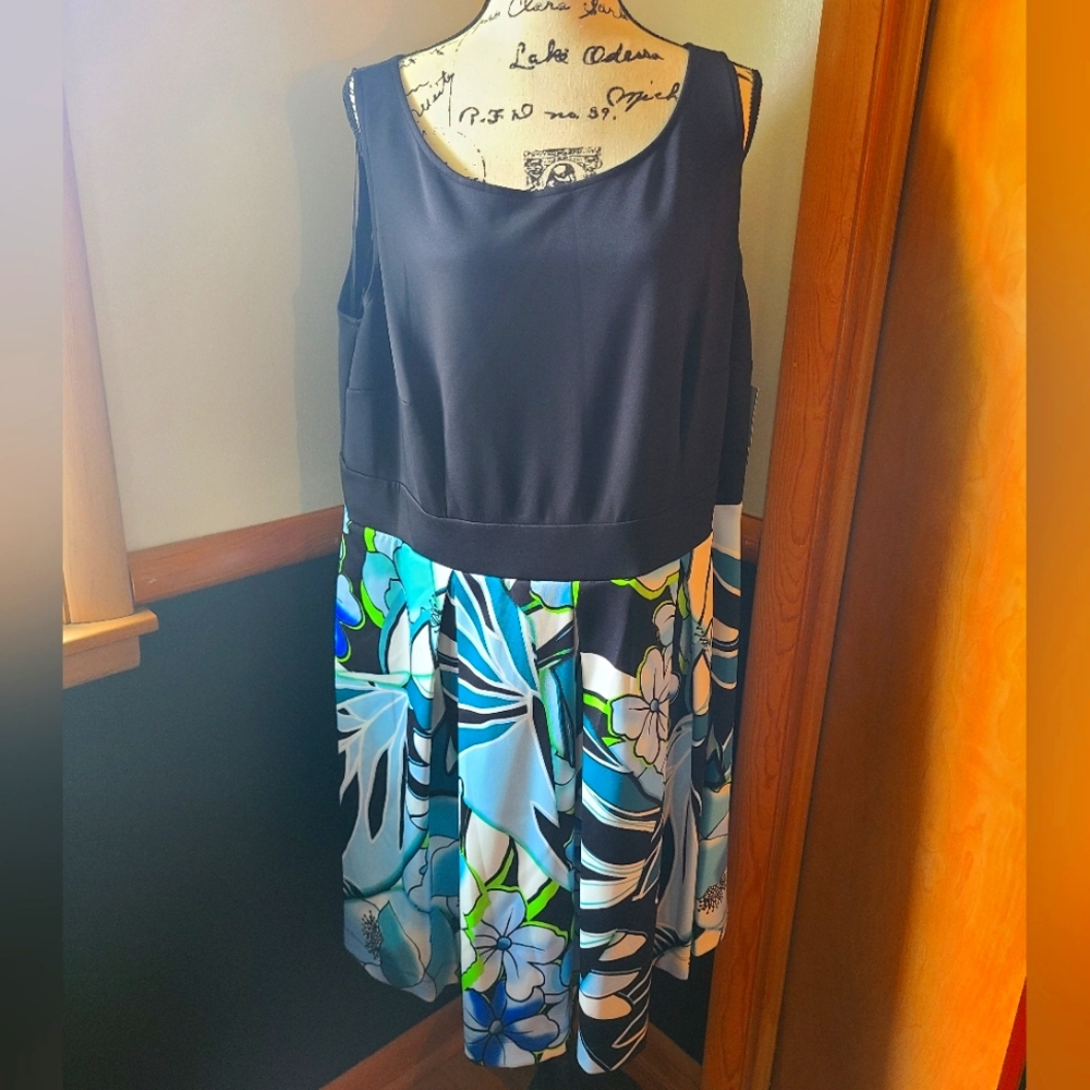 Danny and Nicole Plus Size Dress NWT